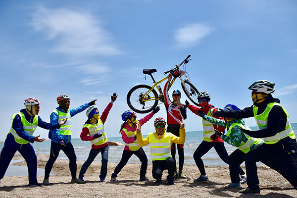 环青海湖骑行+茶卡盐湖360度的单车旅行