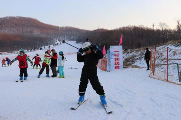 哈尔滨冰雪行亲子冬令营