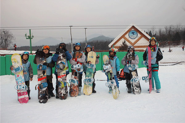 北京滑雪冬令营