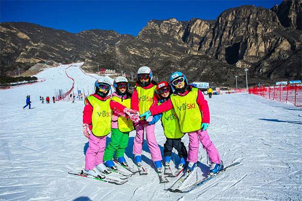 北京野外生存滑雪冬令营