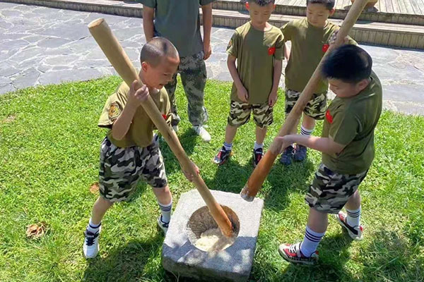 重庆国防教育军事夏令营