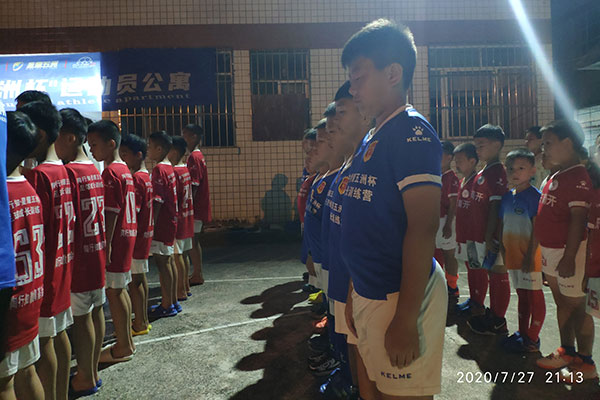 广西贺州足球成长教育训练营