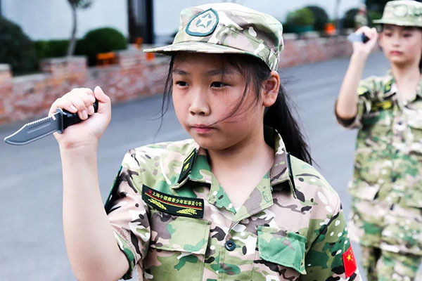 上海小猎鹰女孩军事夏令营