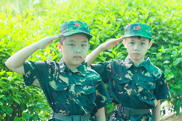 珠海儿童航空军事夏令营