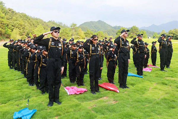杭州小警察军事研学夏令营