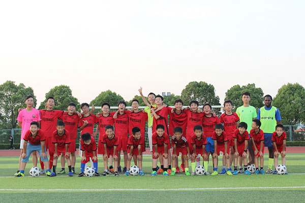 上海青少年足球体育夏令营
