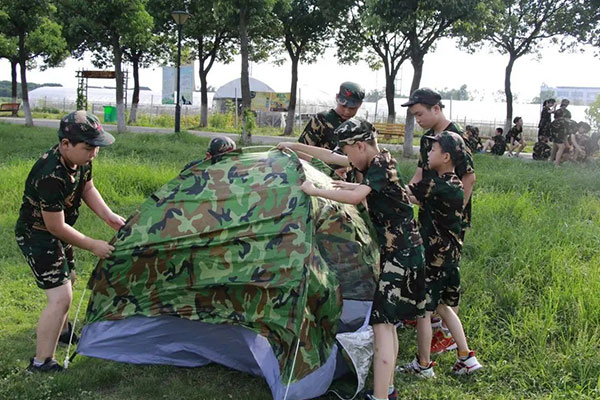 芜湖雪豹挑战特种兵军事夏令营