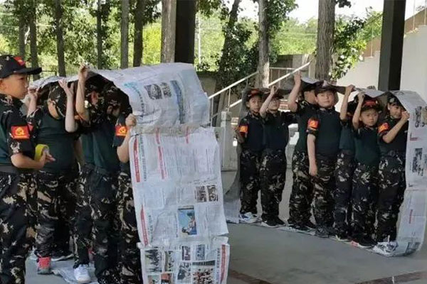 北京自信突破高端军事夏令营