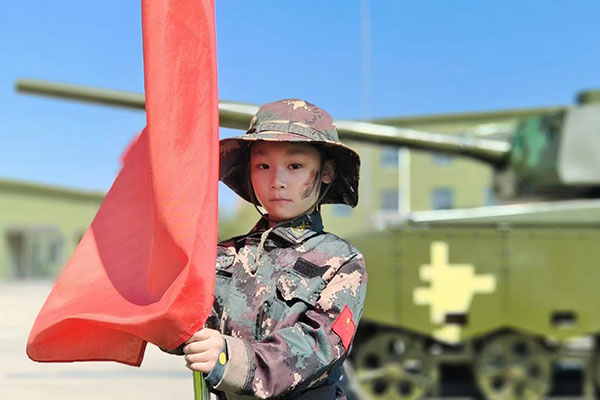 天津少年军事体验夏令营