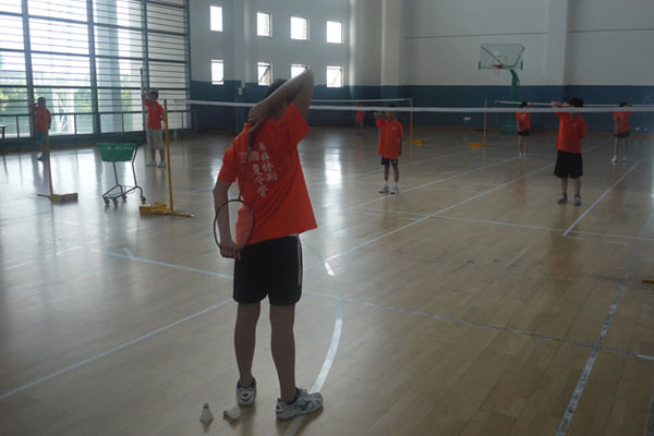 上海青少年羽毛球冬令营14天