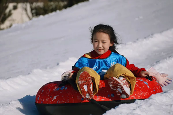 北京滑雪体验冬令营