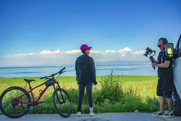 环青海湖骑行游学夏令营