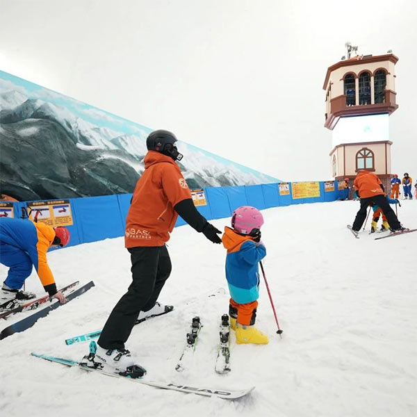 深圳双板滑雪夏令营