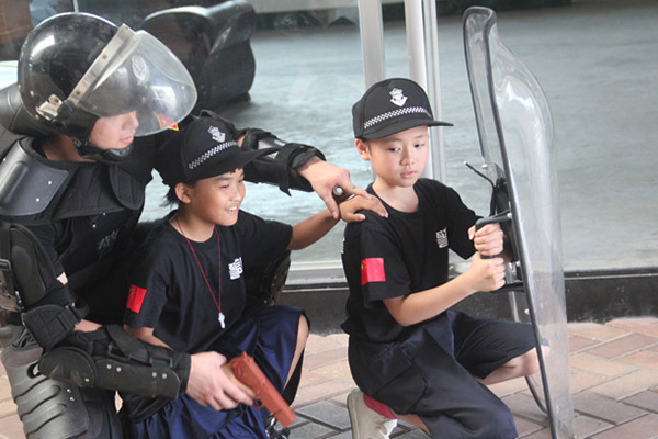 广州青少年警训夏令营